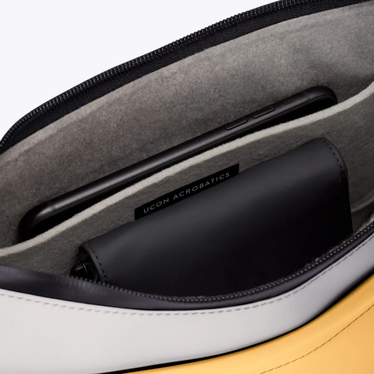 Lotus Infinity Series | Crossbody-taschen | Ucon Acrobatics Alva Medium Bag GlacierGrey-Lemon