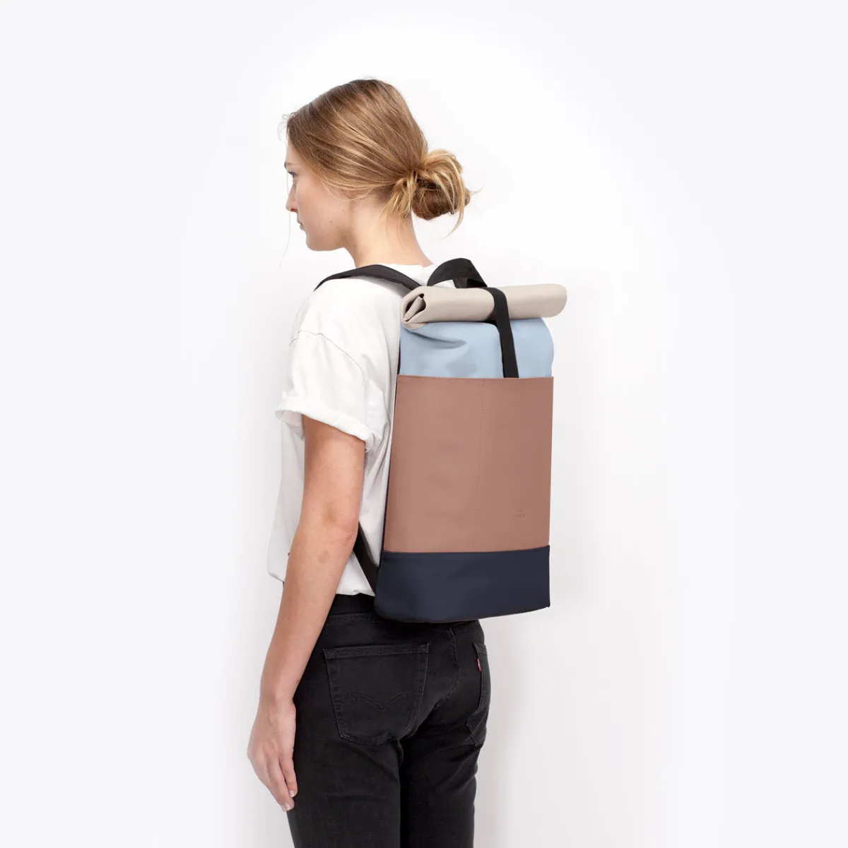 Lotus Series | Hajo Medium | Ucon Acrobatics Hajo Medium Backpack FogBlue-Redwood