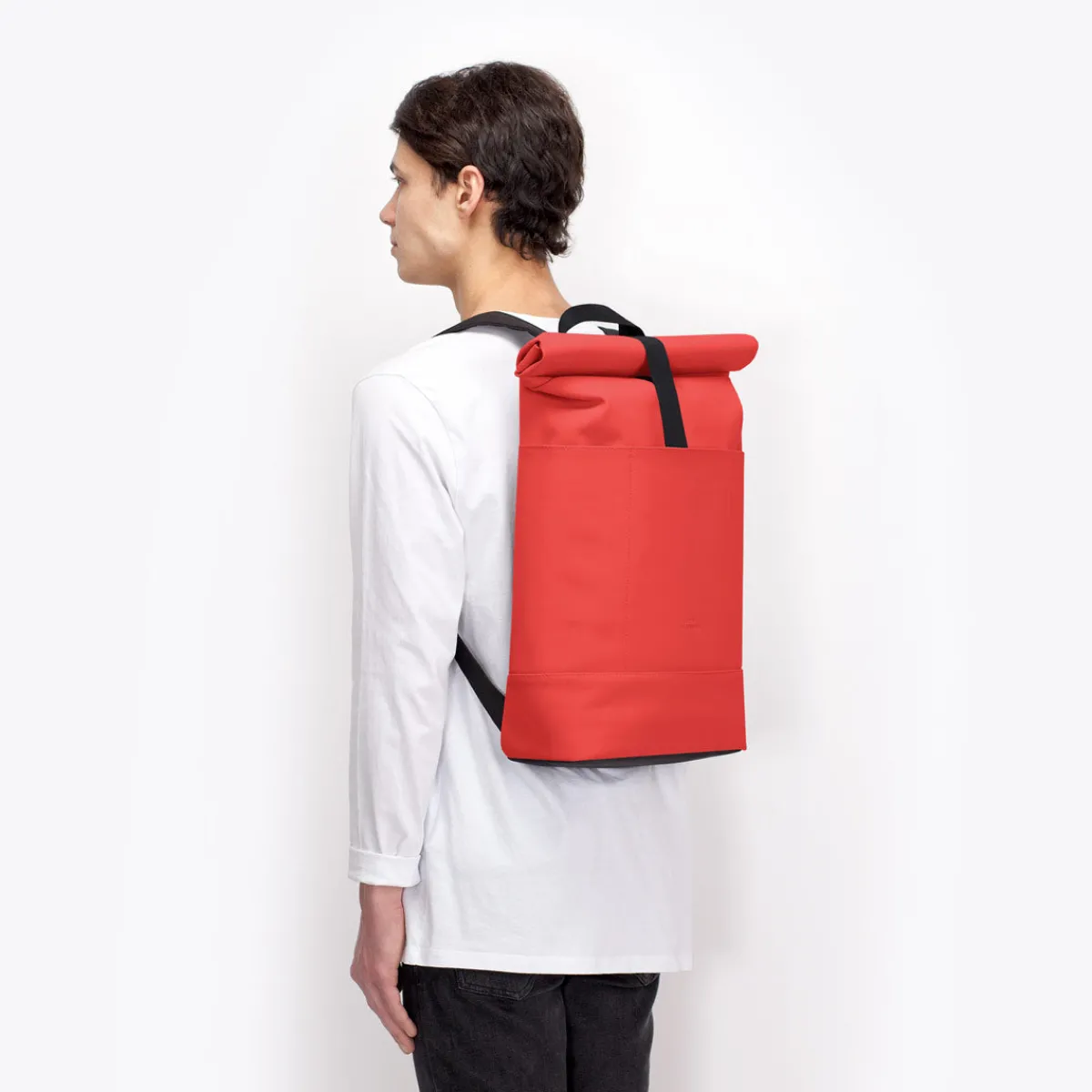 Lotus Series | Hajo Medium | Ucon Acrobatics Hajo Medium Backpack Red