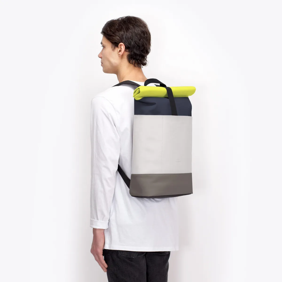 Lotus Series | Hajo Medium | Ucon Acrobatics Hajo Medium Backpack DarkNavy-LightGrey