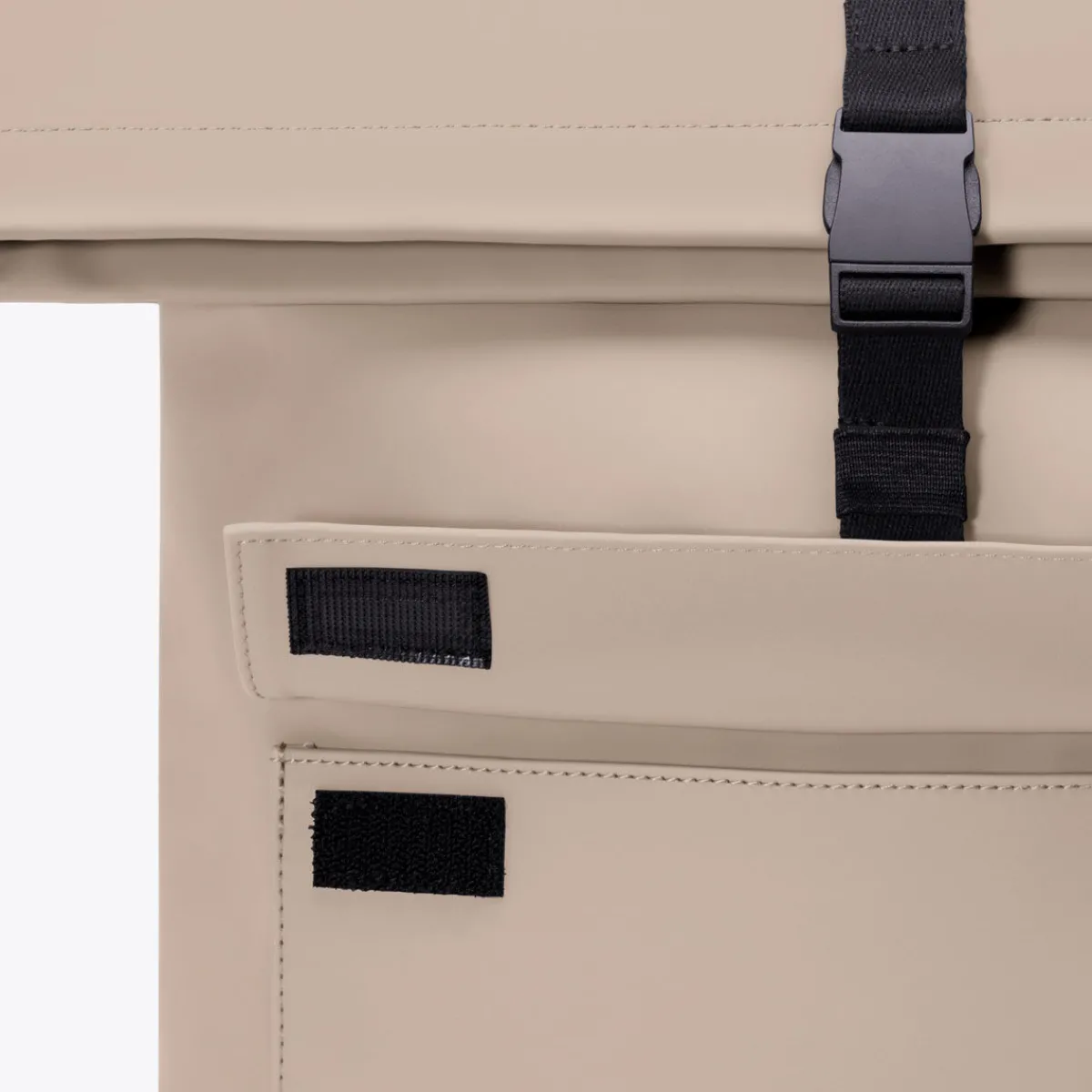 Lotus Infinity Series | Jannik Medium | Ucon Acrobatics Jannik Medium Backpack Sand