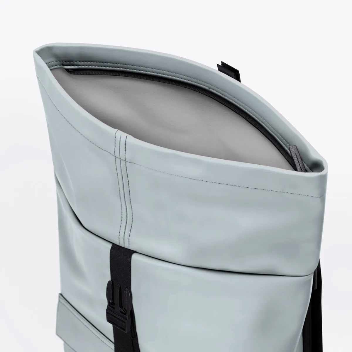 Lotus Infinity Series | Jannik Medium | Ucon Acrobatics Jannik Medium Backpack DustyBlue