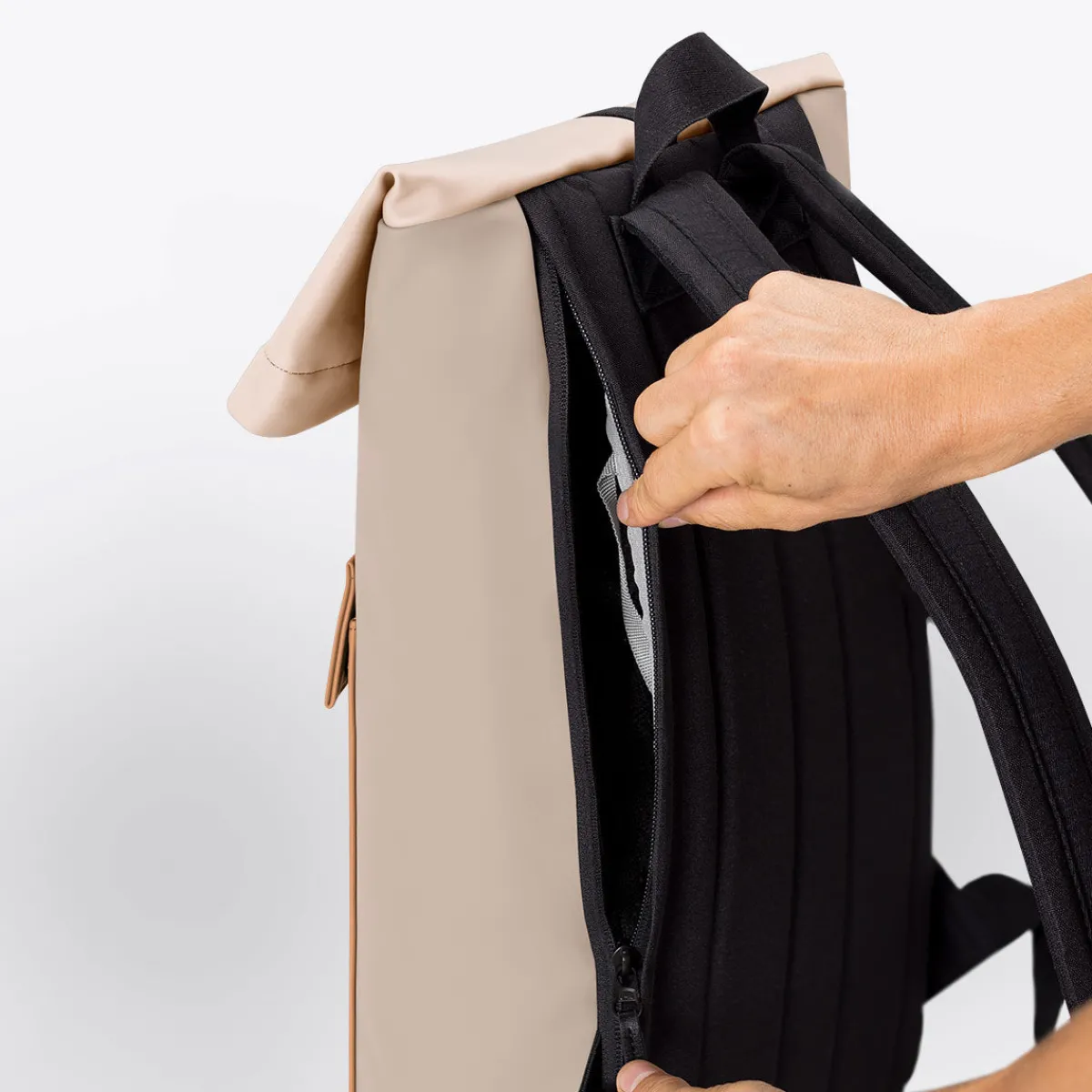 Lotus Series | Rucksäcke | Ucon Acrobatics Jasper Medium Backpack Clay-Nude