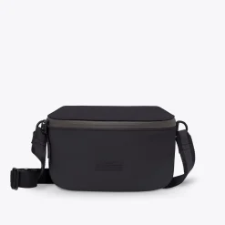 Jona Medium | Aloe Series | Ucon Acrobatics Jona Medium Bag Black