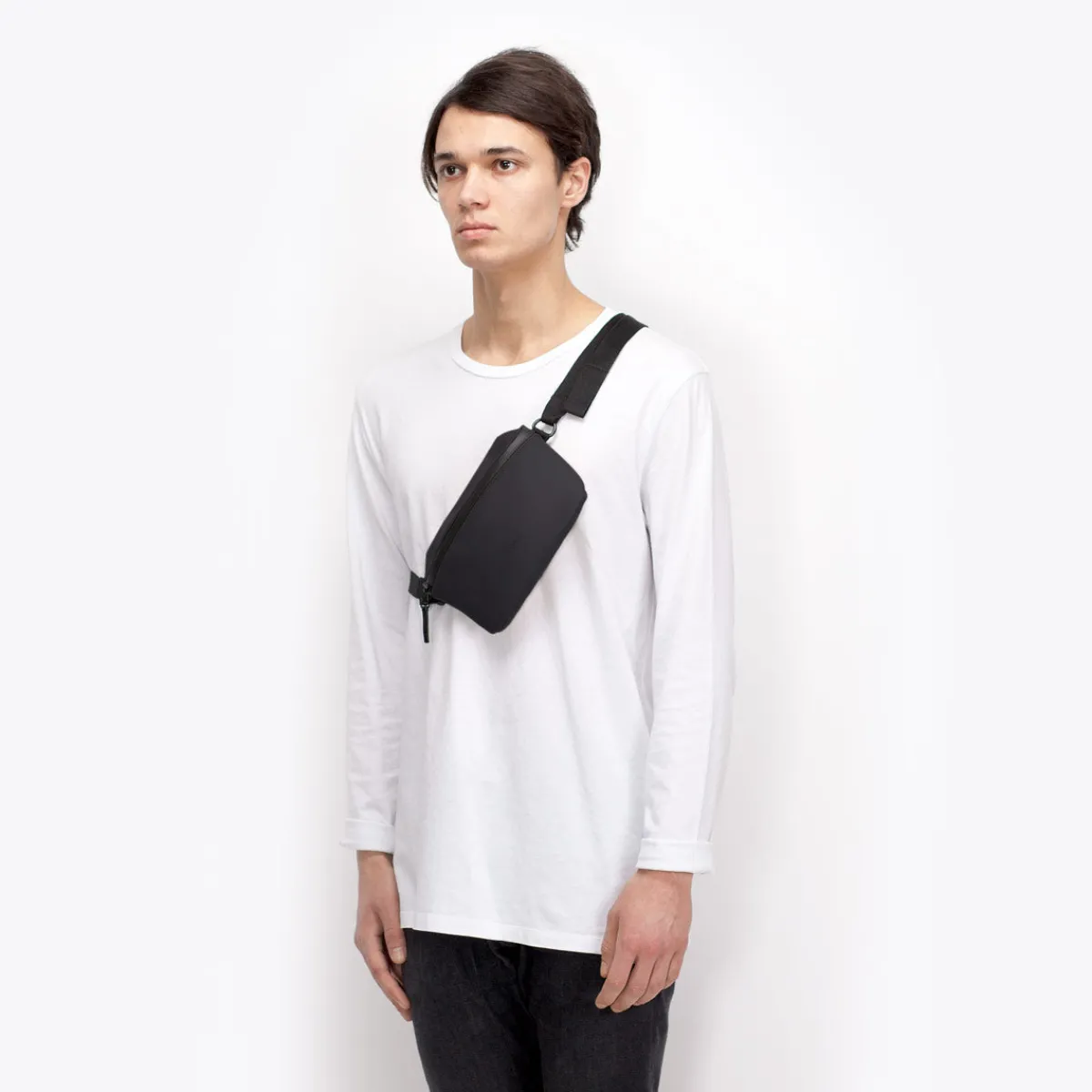 Lotus Infinity Series | Jona Medium | Ucon Acrobatics Jona Medium Bag Black