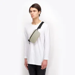 Lotus Series | Jona Medium | Ucon Acrobatics Jona Medium Bag PastelGreen