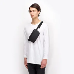 Lotus Series | Jona Medium | Ucon Acrobatics Jona Medium Bag Black