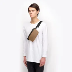 Lotus Series | Jona Medium | Ucon Acrobatics Jona Medium Bag Olive-Almond