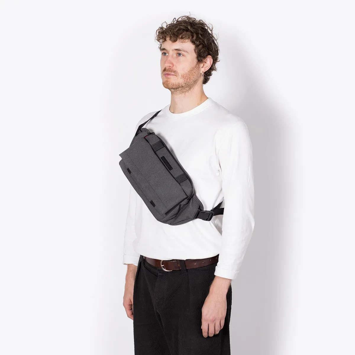 Phantom Series | Crossbody-taschen | Ucon Acrobatics Luca Bag AsphaltReflective