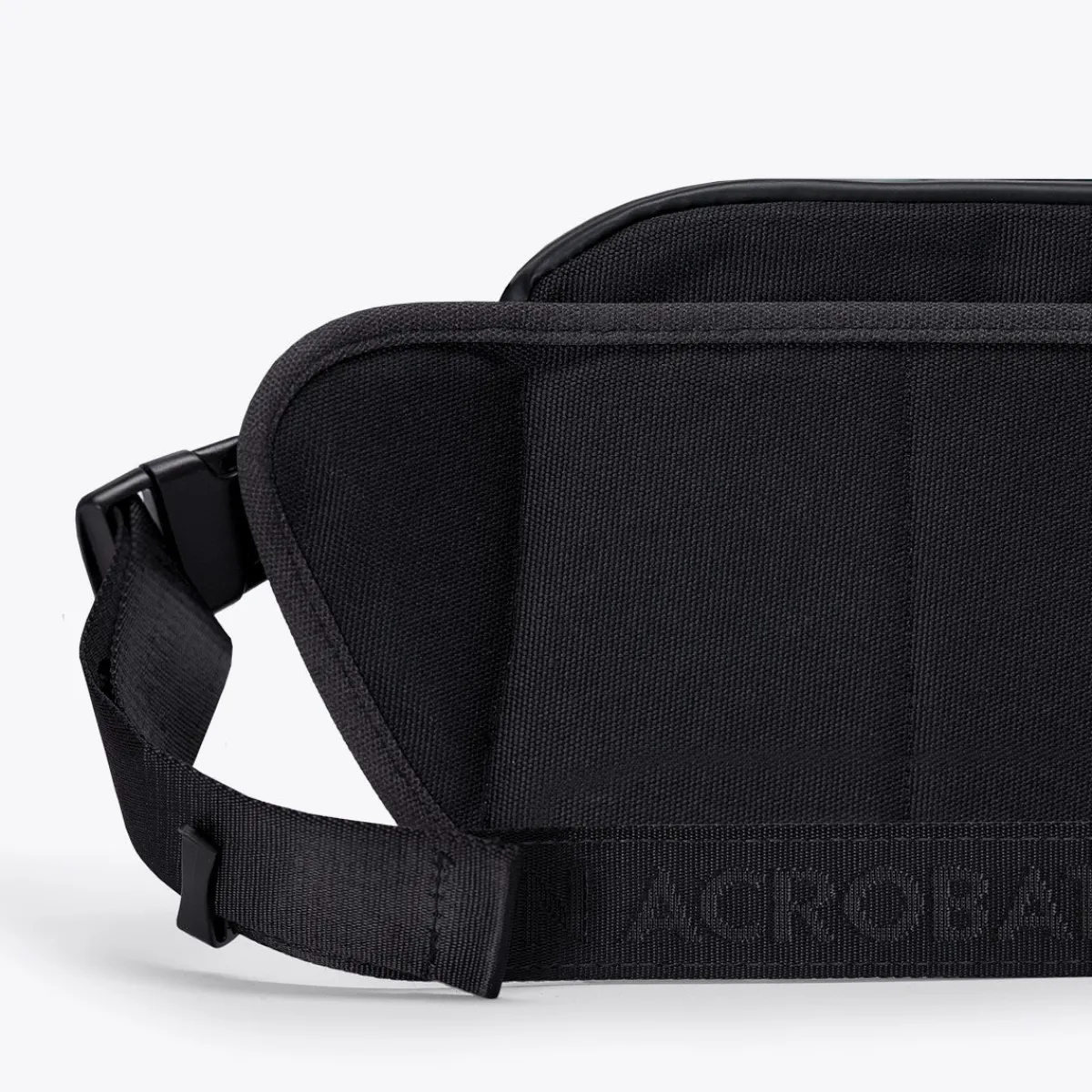 Phantom Series | Crossbody-taschen | Ucon Acrobatics Luca Bag AsphaltReflective