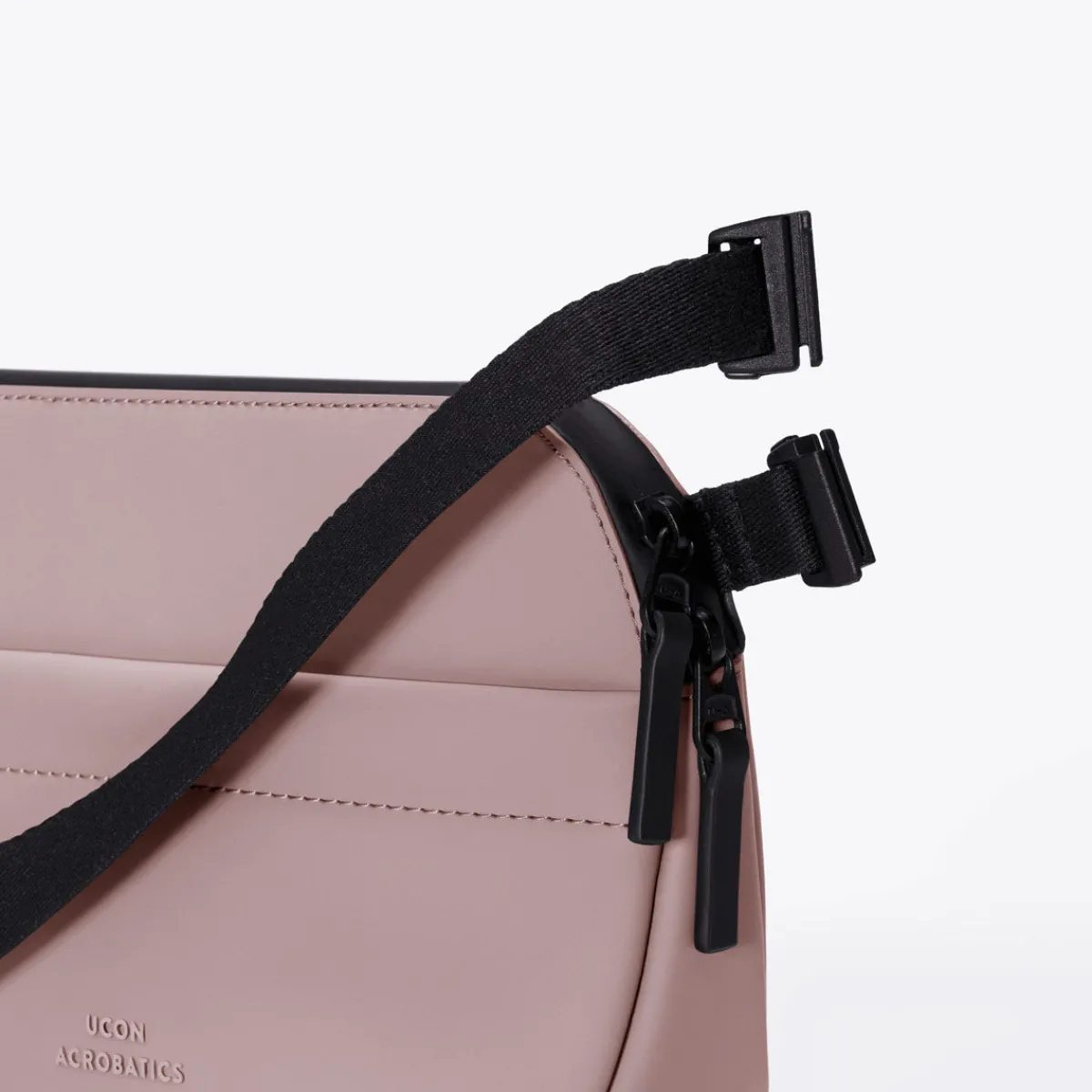 Lotus Infinity Series | Crossbody-taschen | Ucon Acrobatics Melvin Medium Bag LightRose