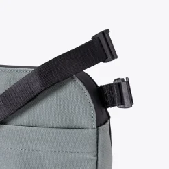 Phantom Series | Umhängetaschen | Ucon Acrobatics Melvin Medium Bag PigeonBlueReflective