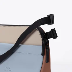 Lotus Infinity Series | Umhängetaschen | Ucon Acrobatics Melvin Medium Bag LightSand-FogBlue