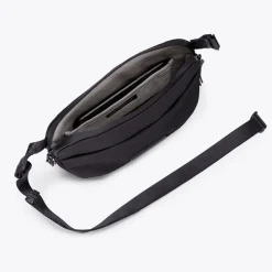 Phantom Series | Umhängetaschen | Ucon Acrobatics Melvin Medium Bag AsphaltReflective