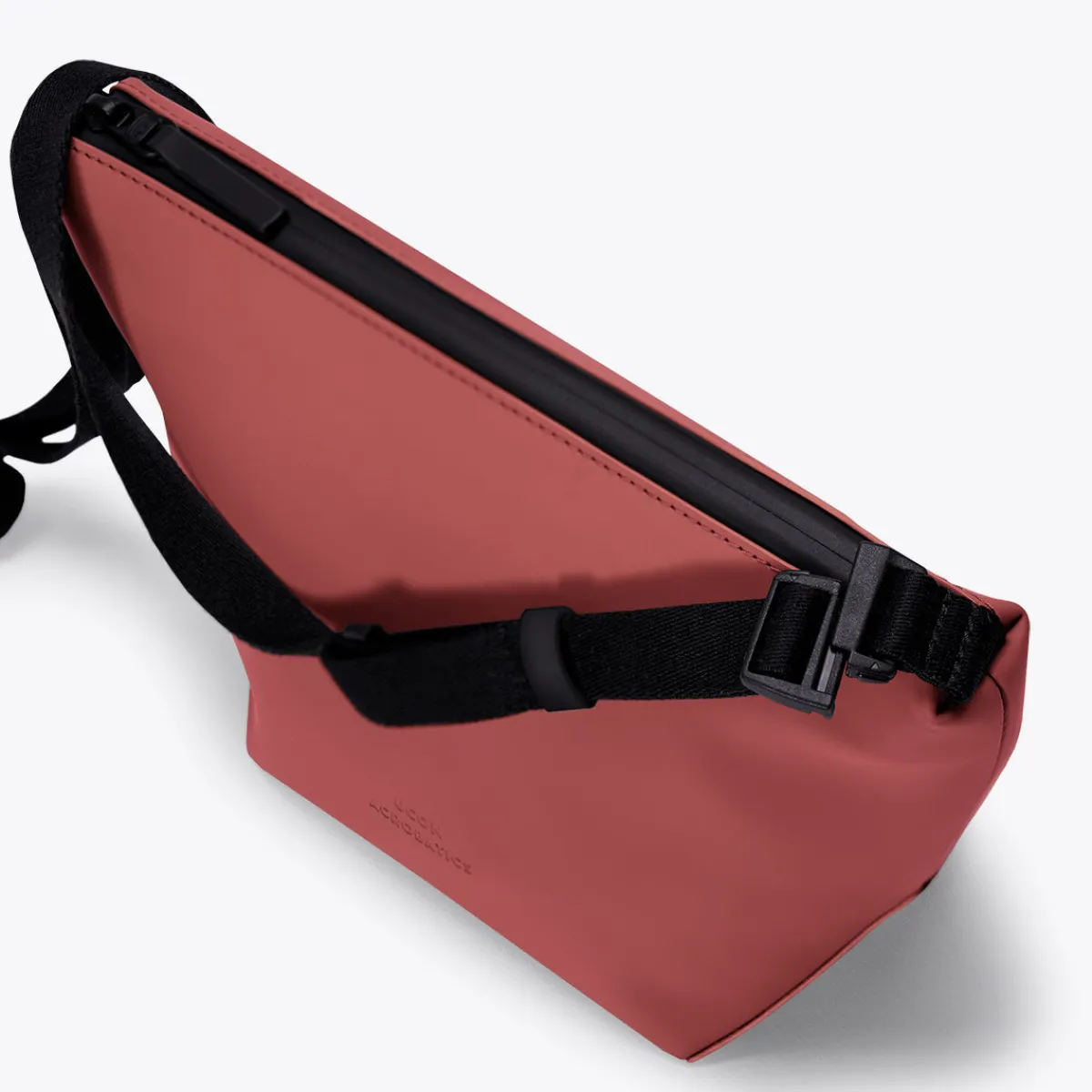 Lotus Series | Umhängetaschen | Ucon Acrobatics Nola Bag Hibiscus