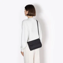 Lotus Infinity Series | Umhängetaschen | Ucon Acrobatics Tomke Bag Black
