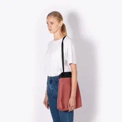 Lotus Series | Umhängetaschen | Ucon Acrobatics Una Bag Hibiscus